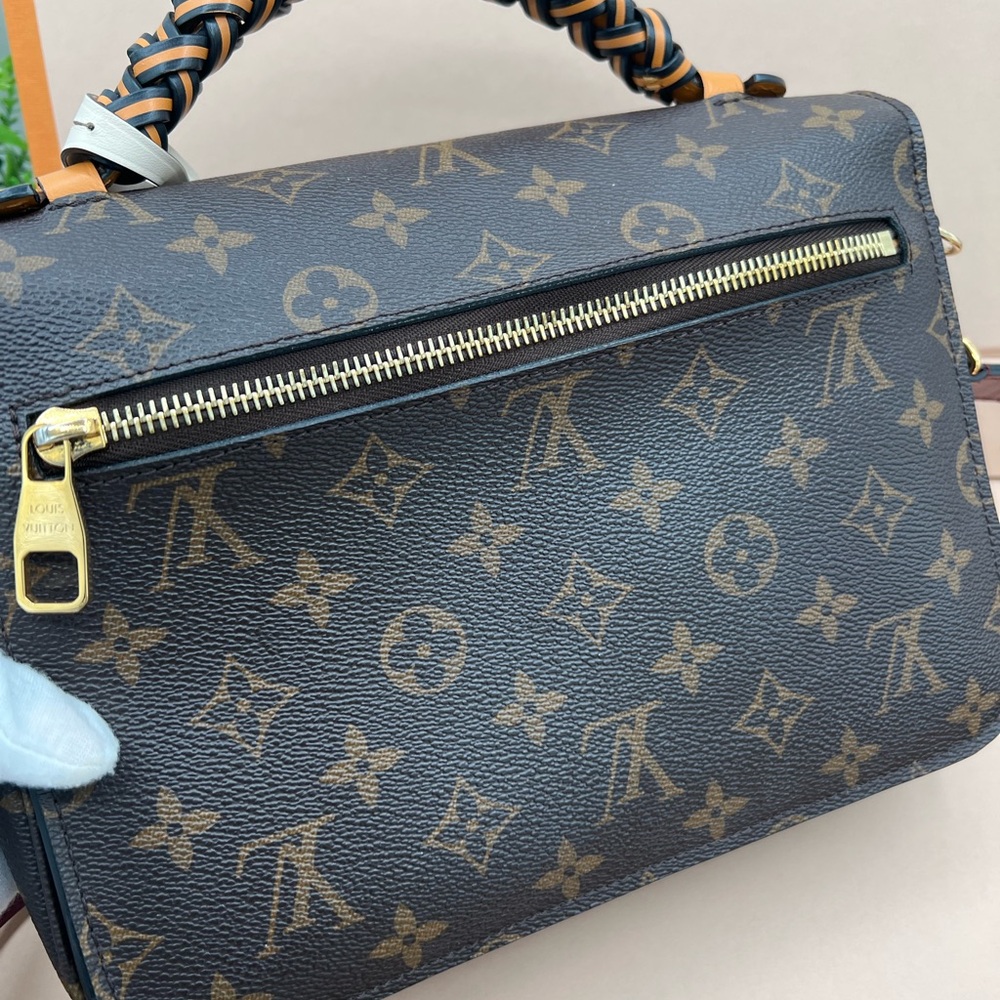 ❗️SOLD ❗️Louis Vuitton Braided Handle Metis Monogram Canvas microchipped 😍 - Picture 7 of 10